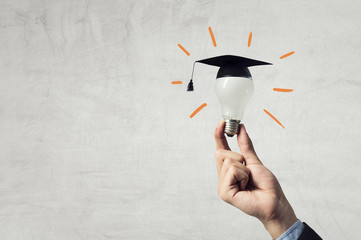 ibm  R50e笔记本电脑2005年的价格是多少？